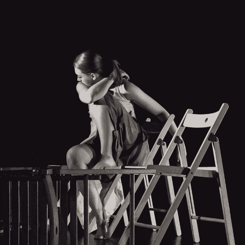 „Proszę usiąść” w reż. M. Golli / spektakl Teatru tańca „Afera”